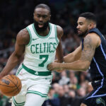 Celtics star Jaylen Brown looks 'good' despite knee bruise 5 Celtics star Jaylen Brown looks 'good' despite knee bruise