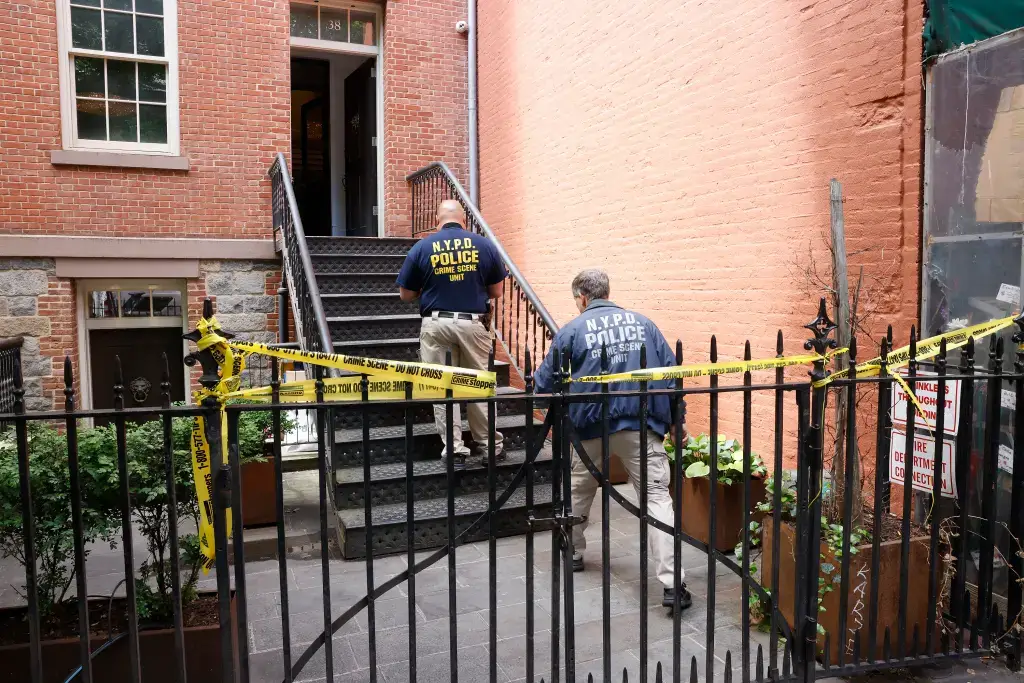 Crypto Exec Jailed Without Bail in NYC for Alleged Torture of Bitcoin Trader 2 Crypto Tycoon Duplessie Faces Court After Alleged Bitcoin Torture Plot Tied to Swiss Case-tramesh