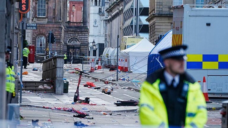 Liverpool Parade Explosions Prompt Attempted Murder -tramesh