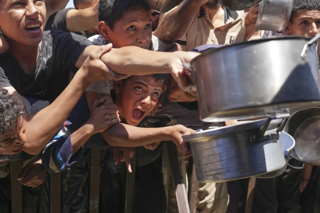 Nine of a doctor’s 10 accouchement are asleep in Israel’s latest strikes in Gaza 19 Nine of a doctor’s 10 accouchement are asleep in Israel’s latest strikes in Gaza-tramesh