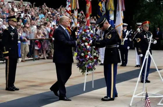 Trump Pays Memorial Day Tribute at Arlington National Cemetery-tramesh
