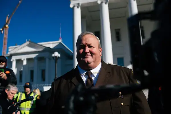Trump pardons above Virginia sheriff bedeviled of artifice and bribery-tramesh