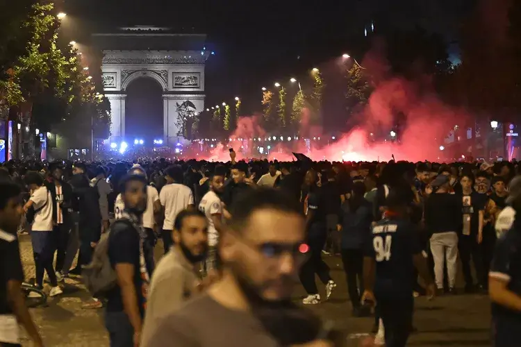 2 Dead, Hundreds Injured as PSG Champions League Celebration Erupts -tramesh