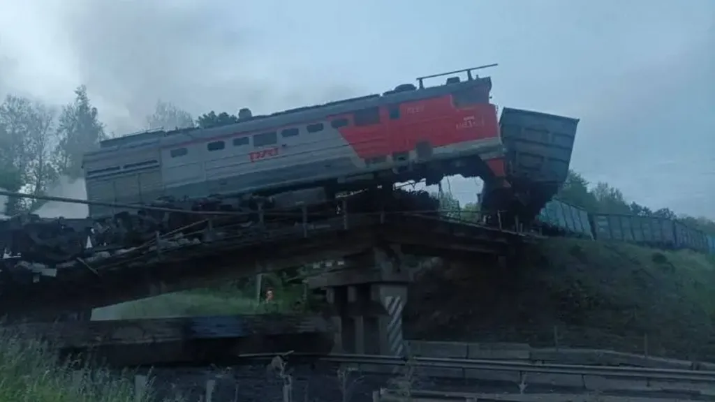 Russian Bridge Collapses Kill At least 7 in Two Separate Incidents 2 At least seven dead after two Russian bridges