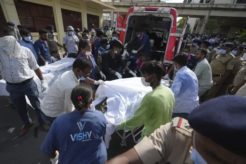 Hospital has accustomed 186 bodies and an abandoned survivor from the Air India crash, a doctor says 2 Black Smoke and Flames After Air India Jet Crashes in Modi’s Home State-tramesh
