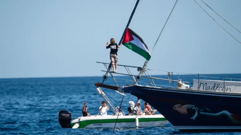 Israel Pledges to Stop Gaza-Bound Aid Ship with Greta Thunberg Onboard-tramesh