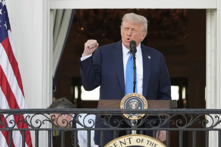 Trump Imposes Travel Ban on 19 Countries, Takes Effect Monday-tramesh