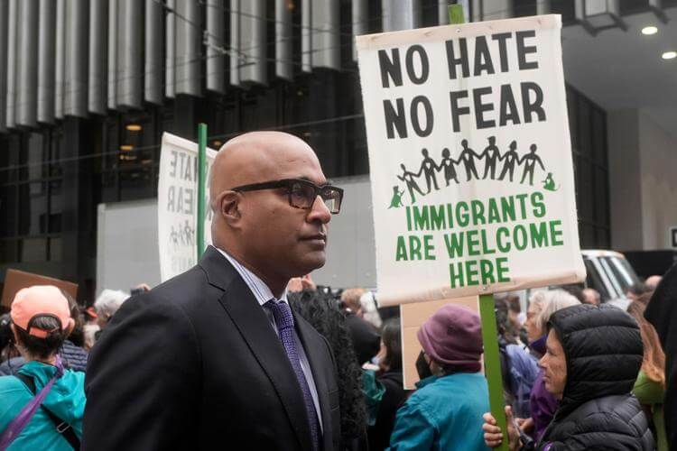 Washington Press Event in Turmoil as Protesters Target Top Democrat at DHS Presser 2 Washington Turmoil Lawmakers Heckle Speaker, Protest DHS Crackdown on -tramesh